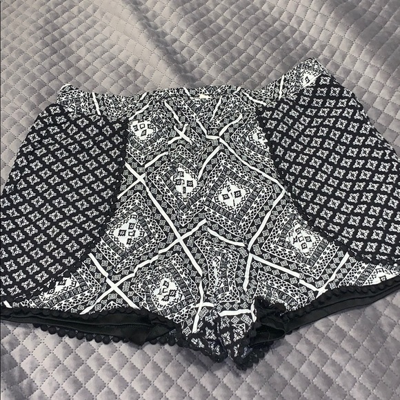 miami Pants - 🌻6/$20Black and White Shorts